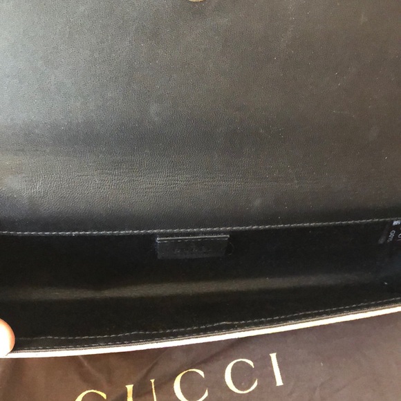 GUCCI CRACKLE CLUTCH - Picture 8 of 10
